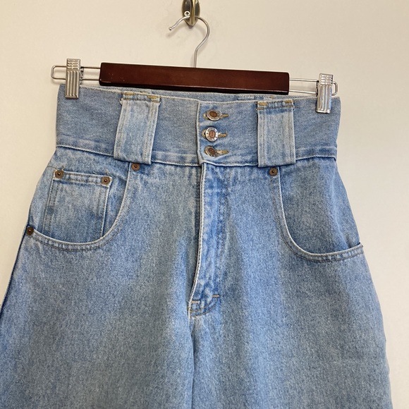Vintage Jeans Womens 26 x 31 High Pinch Waist Straight Taper 90s 80s Light Blue - Picture 3 of 11
